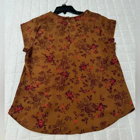 Lily White Brown Flower Top - Size Large - Picture 2 of 5
